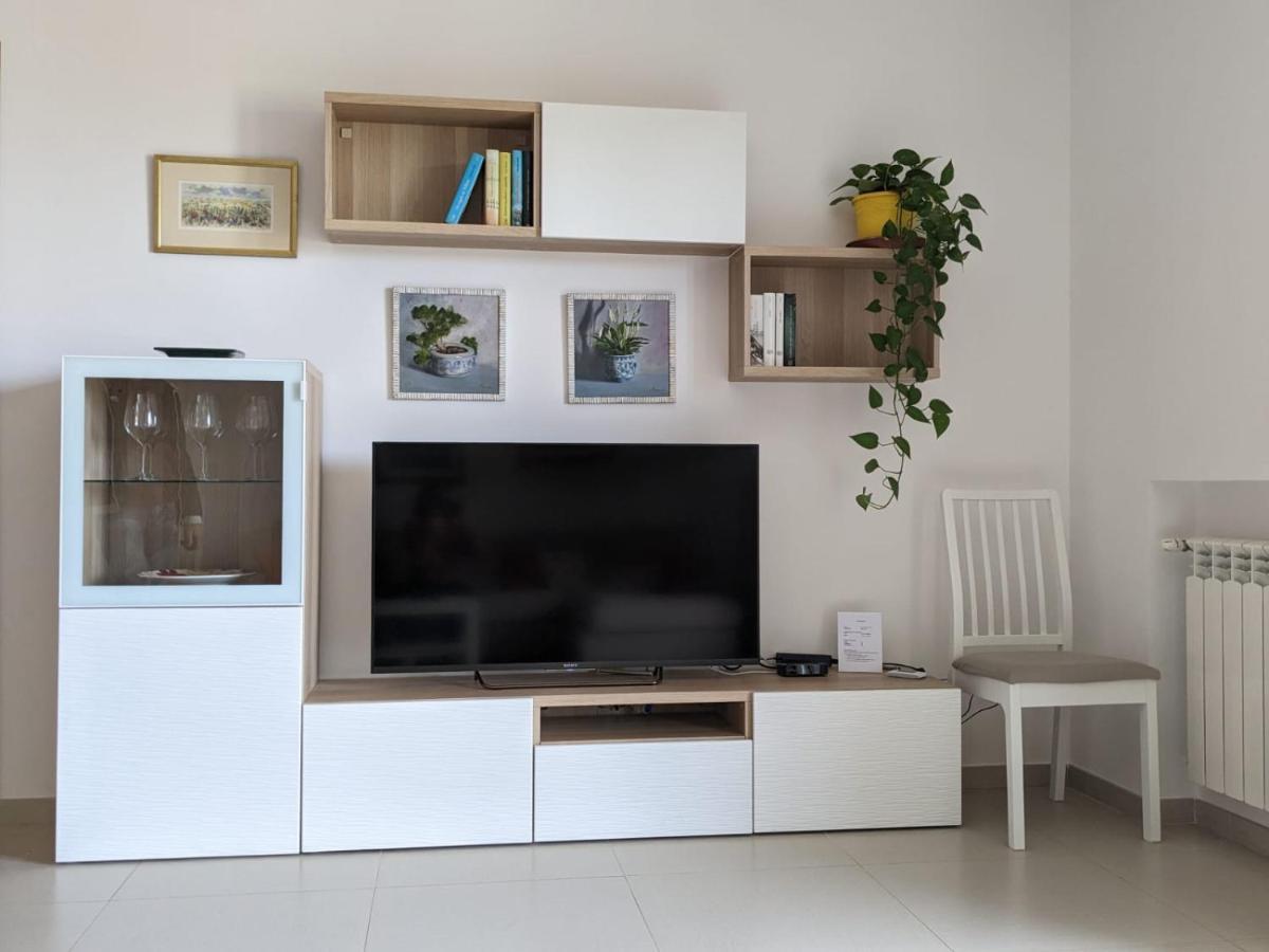 La Casa Dei Due Mari - Large Apartment With Parking 塔兰托 外观 照片